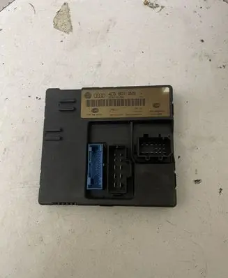 Audi A8 S8 D3 4E Comfort/convenience module 4E0907289
