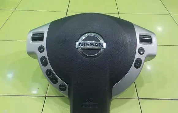 Nissan X-Trail T31 Steering wheel airbag BAMPT11131