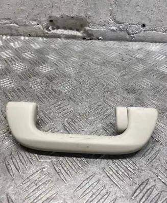 Honda CR-V Rear interior roof grab handle