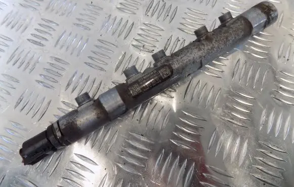 Mini Cooper Countryman R60 Fuel main line pipe 7823460 729167