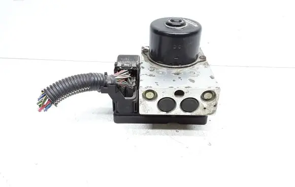 Volvo XC90 ABS Pump 8671224 P08671225