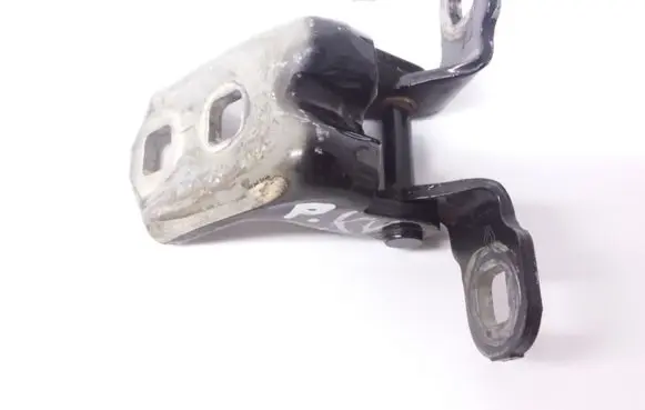 Renault Megane II Front door upper hinge