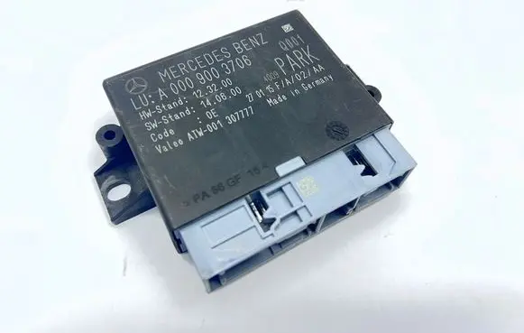 Mercedes-Benz E W212 Parking PDC control unit/module A0009003706