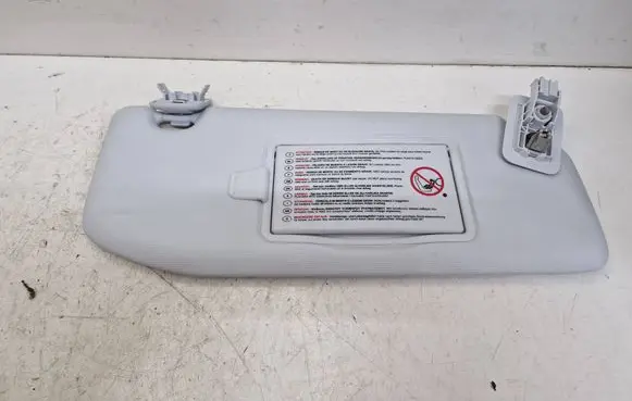 Peugeot 208 Sun visor
