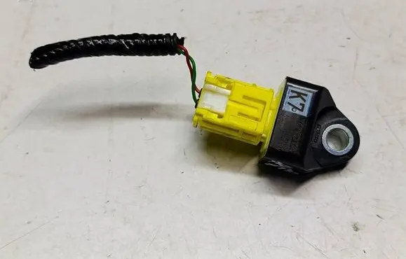 Toyota Yaris XP210 Airbag deployment crash/impact sensor 898310D150S3 898310D150
