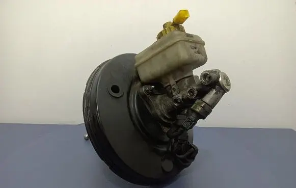Volkswagen New Beetle Brake booster 1J1614205