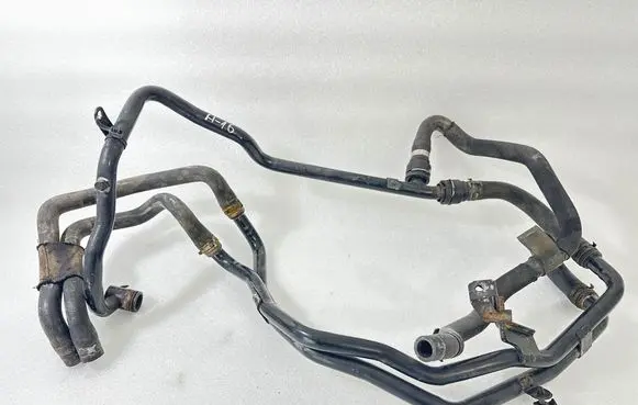 Audi Q7 4L Engine coolant pipe/hose 7L6121070A 7L6121109D 7L6121065AD