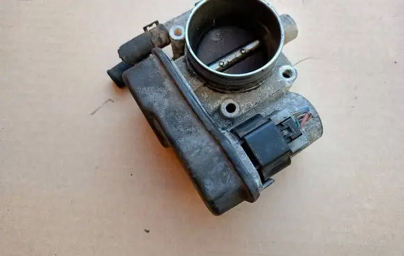 Opel Meriva A Throttle valve 25177983