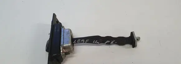Nissan Leaf I (ZE0) Front door check strap stopper