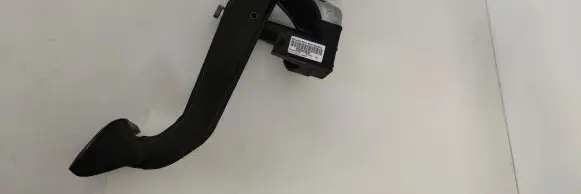 Mercedes-Benz E W212 Brake pedal A2042902001 2042902001