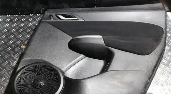 Honda Civic Front door card panel trim 83700
