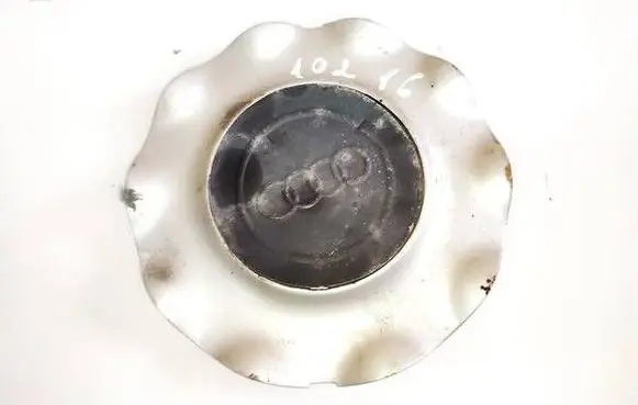 Volkswagen PASSAT B5 Original wheel cap 4a0601165b