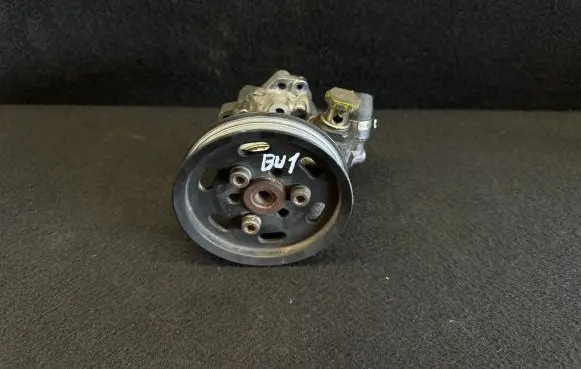 Audi A6 S6 C5 4B Power steering pump 4B0145155T