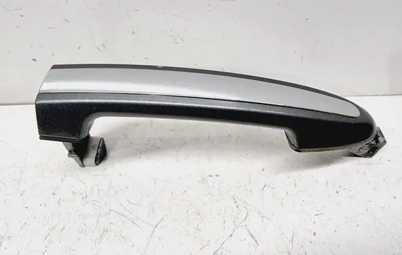 Hyundai Santa Fe Front door exterior handle 826512B010