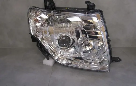 Mitsubishi Pajero Headlight/headlamp