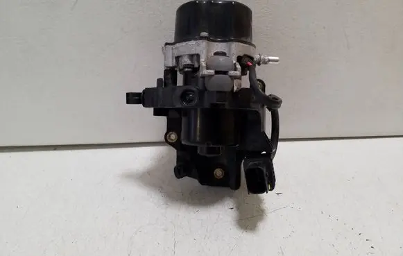 Mercedes-Benz EQC Vacuum pump A0004302200