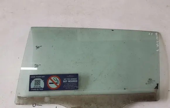 KIA Sportage Rear door window glass