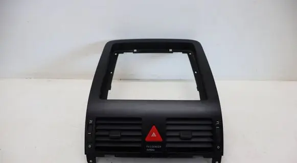 Volkswagen Touran I Dash center air vent grill 1T1819728B