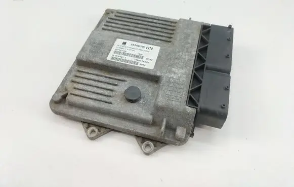 Opel Combo C Engine control unit/module 55566390