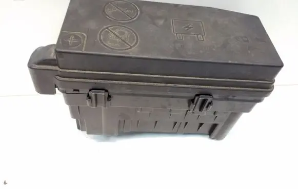Opel Antara Fuse box set 95202894