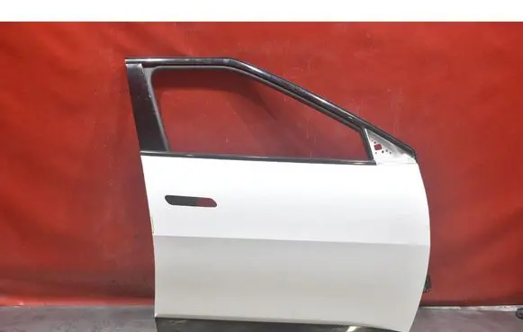 AC 428 Front door 