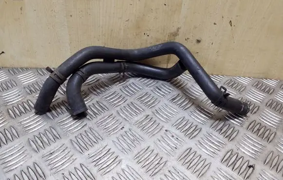 Engine coolant pipe/hose