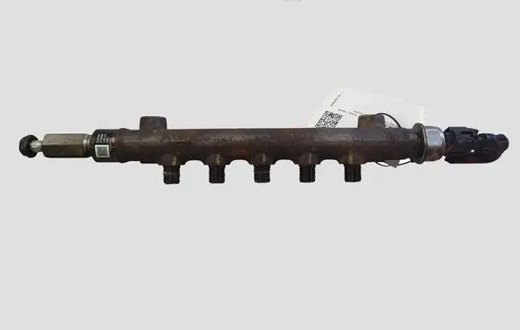Opel Insignia A Fuel main line pipe 55490702 04T15671 38690702