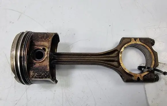 Seat Ibiza III (6L) Piston with connecting rod BME