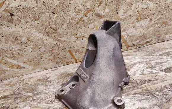 Porsche Panamera (970) Engine mounting bracket 94811521123
