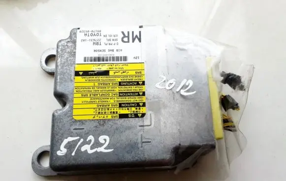 Toyota Avensis T270 Airbag control unit/module 227631102 227631-102