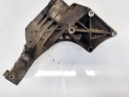 Volvo S70 V70 V70 XC Engine mounting bracket 074145169 074145169D