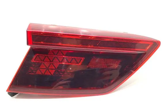 Volkswagen Tiguan Rear/tail lights 5NA945307D