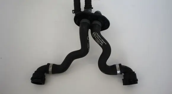 Audi A4 S4 B9 Engine coolant pipe/hose 8W0819334G 8W0819342B
