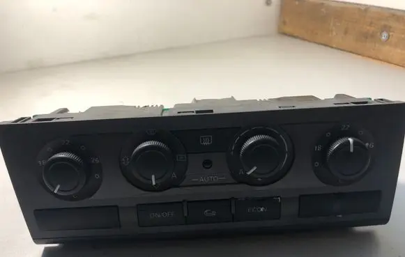 Audi A6 S6 C6 4F Climate control unit 4F1820043M