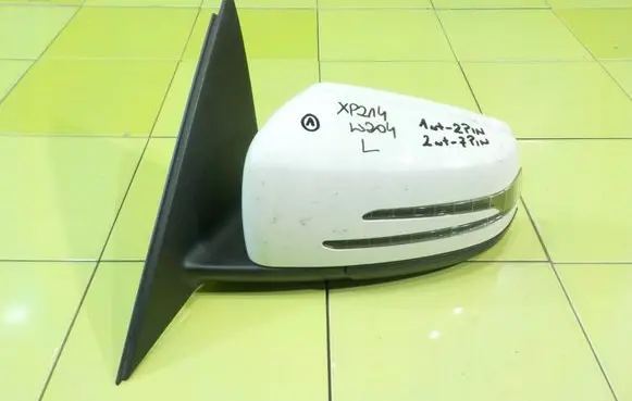 Mercedes-Benz C W204 Front door electric wing mirror LEWE XP214