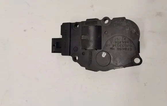 Mercedes-Benz GLE (W166 - C292) Intake manifold valve actuator/motor T946104