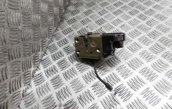 Renault Scenic II - Grand scenic II Front door lock