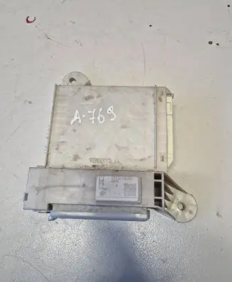 Lexus GS 250 350 300H 450H Fuse module 8267030360 4946 5L150168