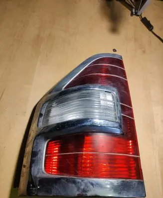 Mitsubishi Pajero Rear/tail lights