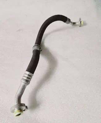 Volvo S90, V90 Air conditioning (A/C) pipe/hose 31497424