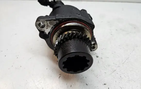 Toyota Land Cruiser (J120) Vacuum pump 2930067020