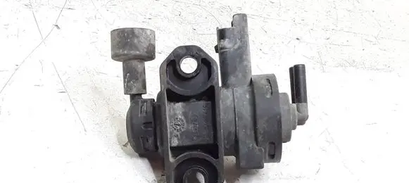 Peugeot 607 Turbo solenoid valve 9628971180