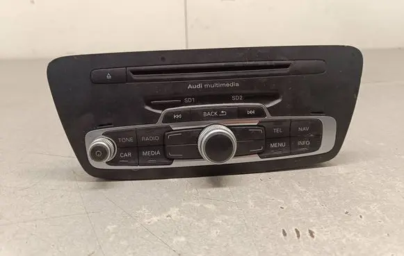 Audi Q3 8U Radio/CD/DVD/GPS head unit 8U0035193B 8U0035193A
