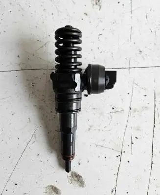 Audi A3 S3 8L Fuel injector 038130073AG