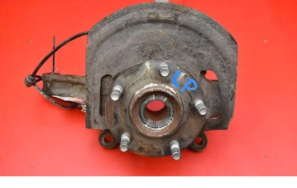 Renault Koleos I Front wheel hub spindle knuckle