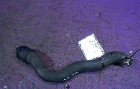 Opel Astra H Engine coolant pipe/hose 13202862