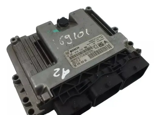 Peugeot Partner Engine control unit/module 9807885980