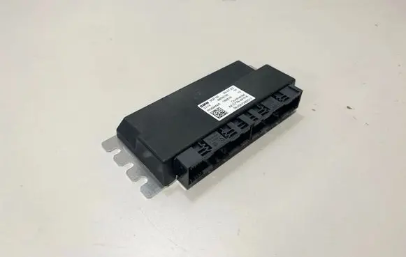 BMW X7 G07 Air suspension control unit module (rear) 8859730
