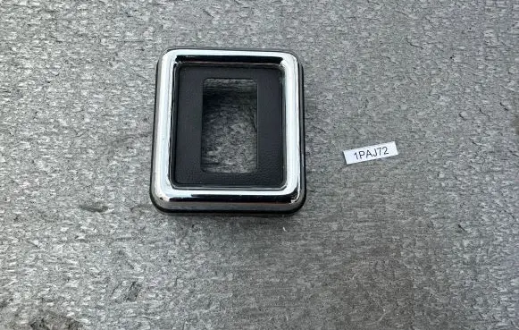 Mitsubishi Pajero Front door window switch trim MB229740