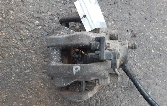 Mercedes-Benz E W211 Rear brake caliper